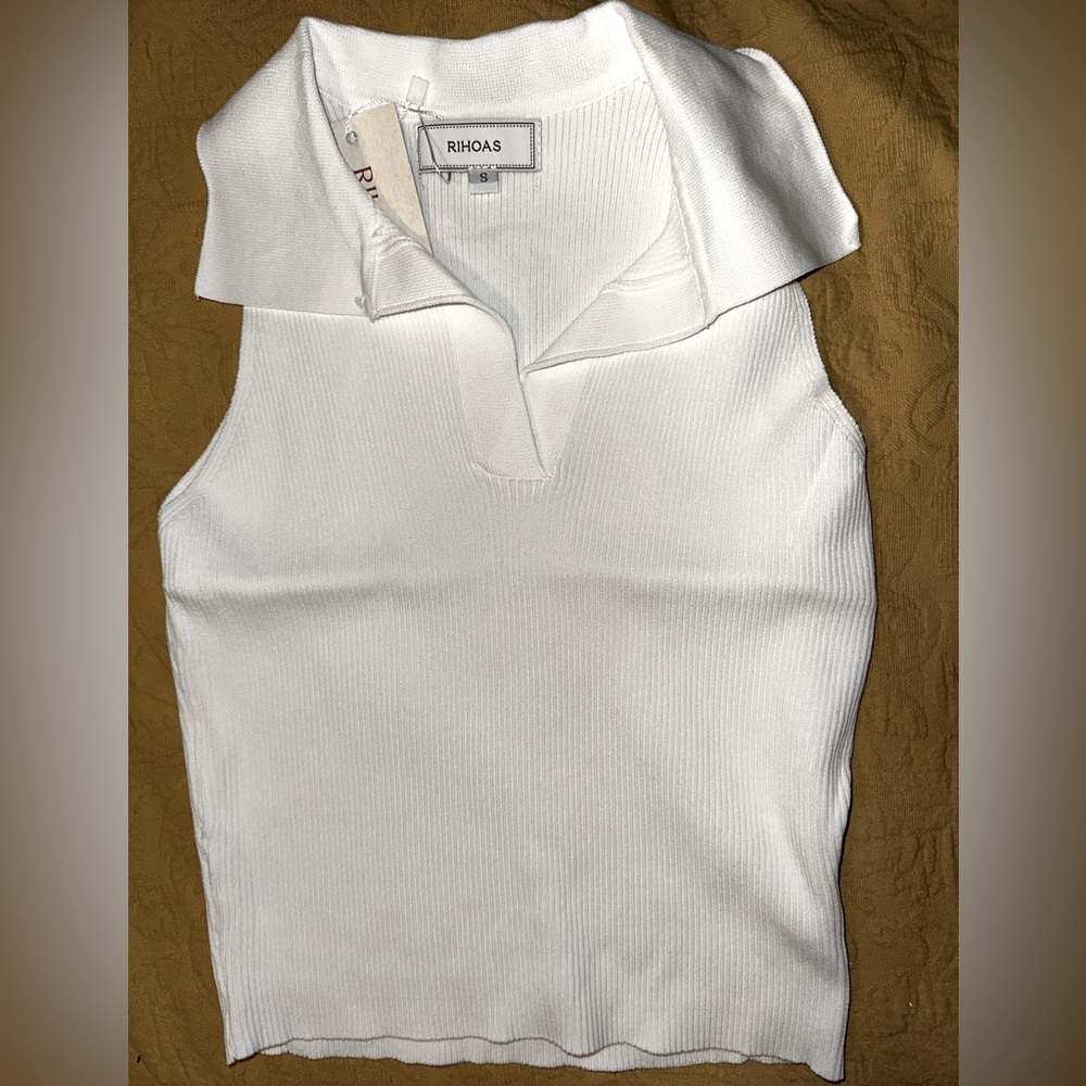 White crop top